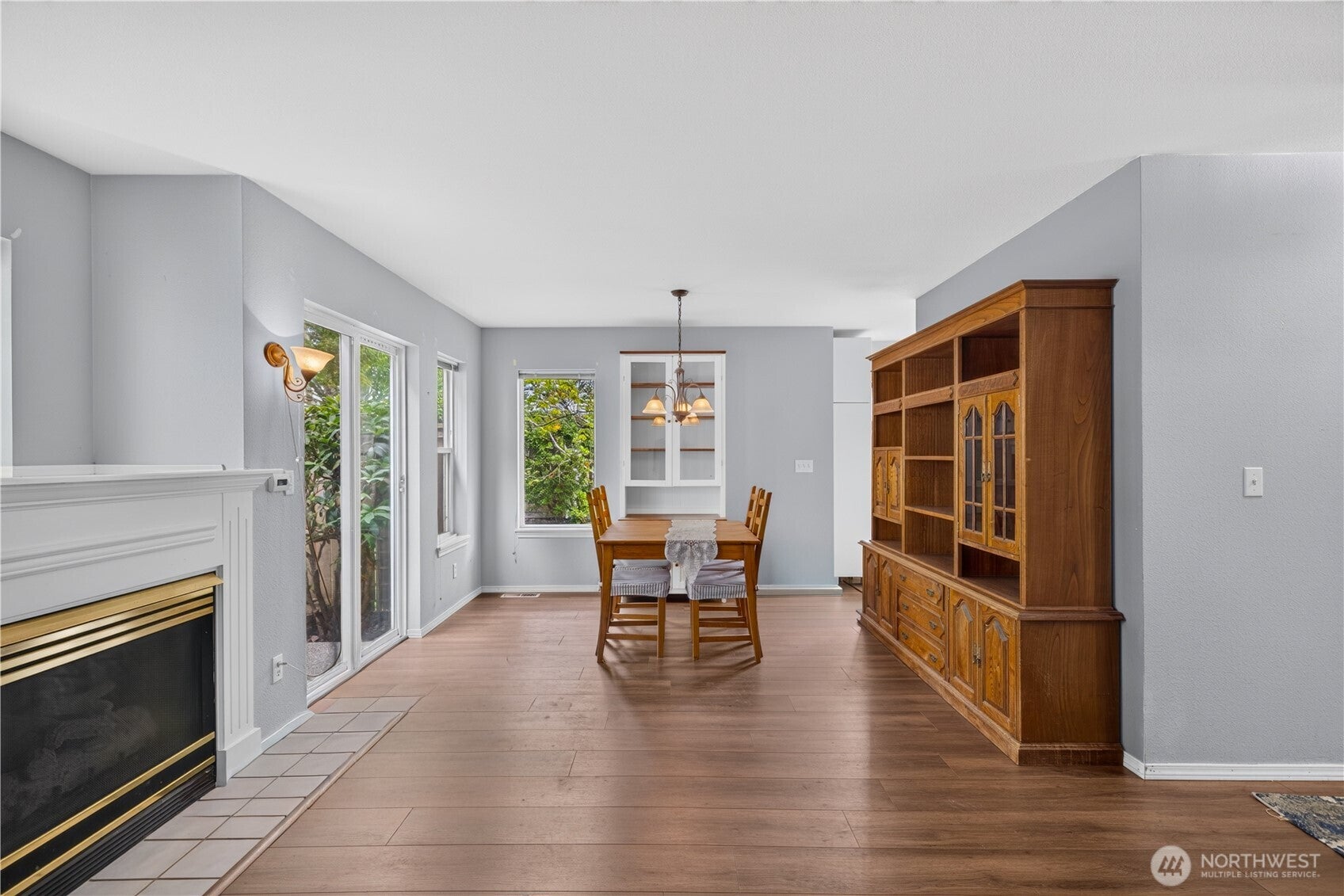 1131 115th Street SW M4