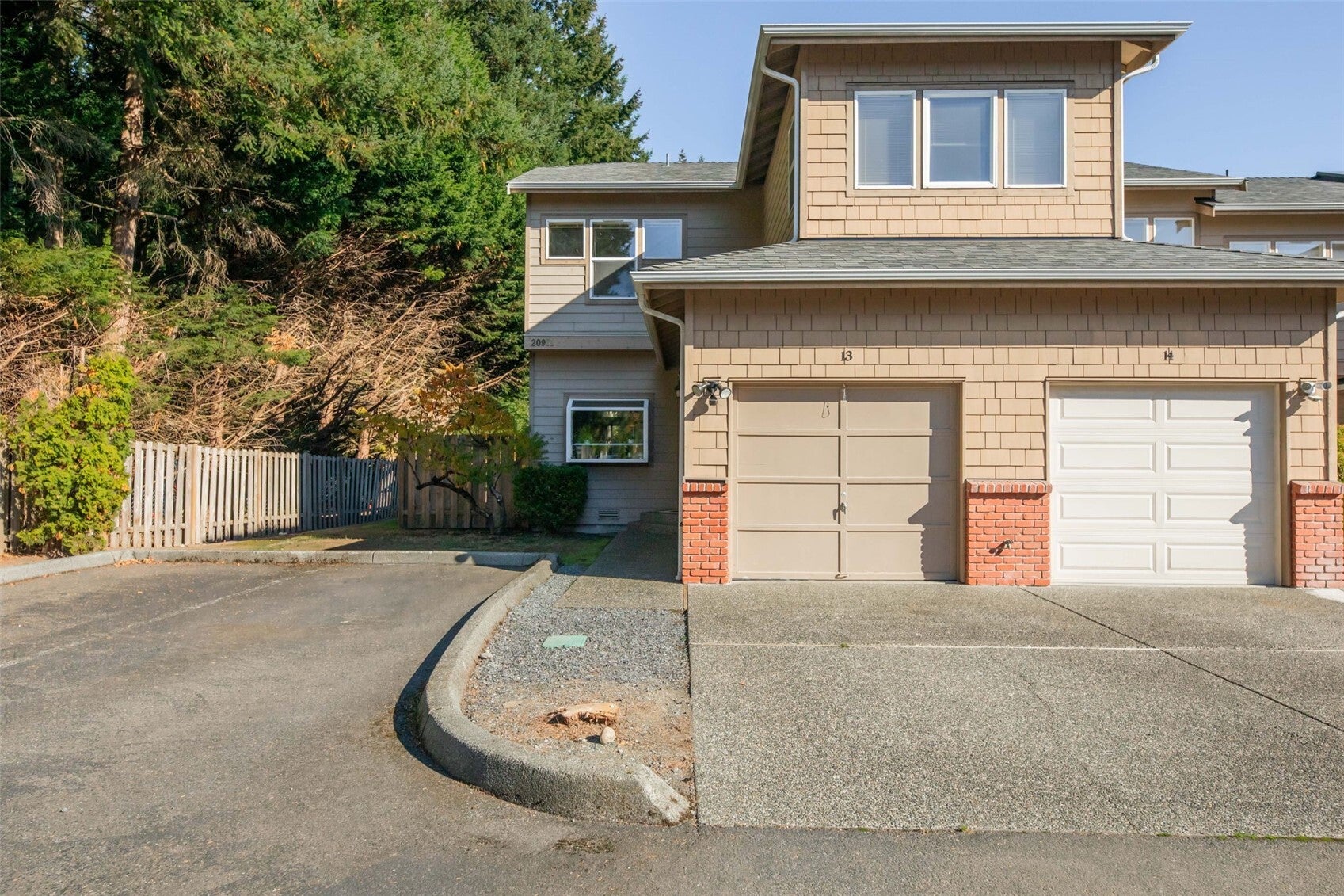 20901 Cypress Way 13