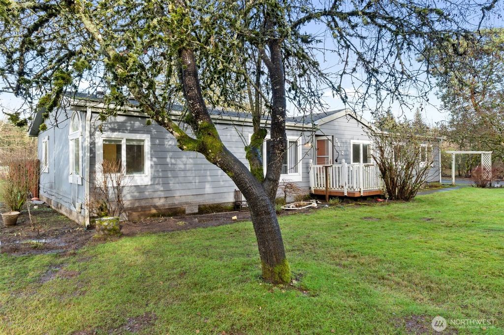 Photo of 5612 222nd Avenue SW, Centralia, WA 98531 (MLS # 2462807)