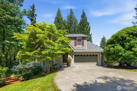 Photo of 11308 SE 71st Place, Newcastle, WA 98056 (MLS # 2536764)