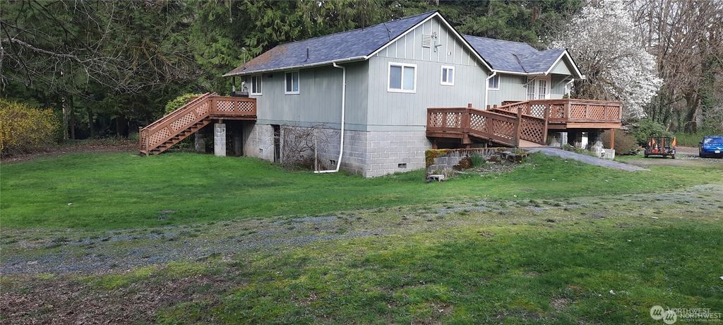 Photo of 41766 N Shore Lane Ln, Concrete, WA 98237 (MLS # 2464112)