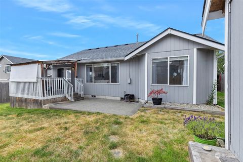 A home in Spanaway