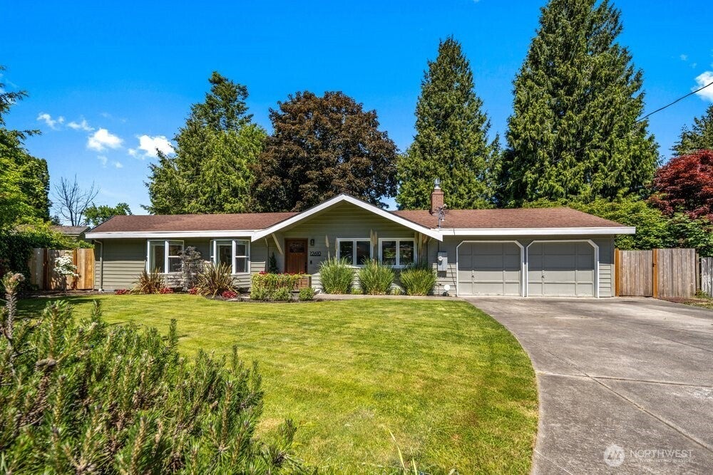 Photo of 12610 SE 73rd Place, Newcastle, WA 98056 (MLS # 2587677)