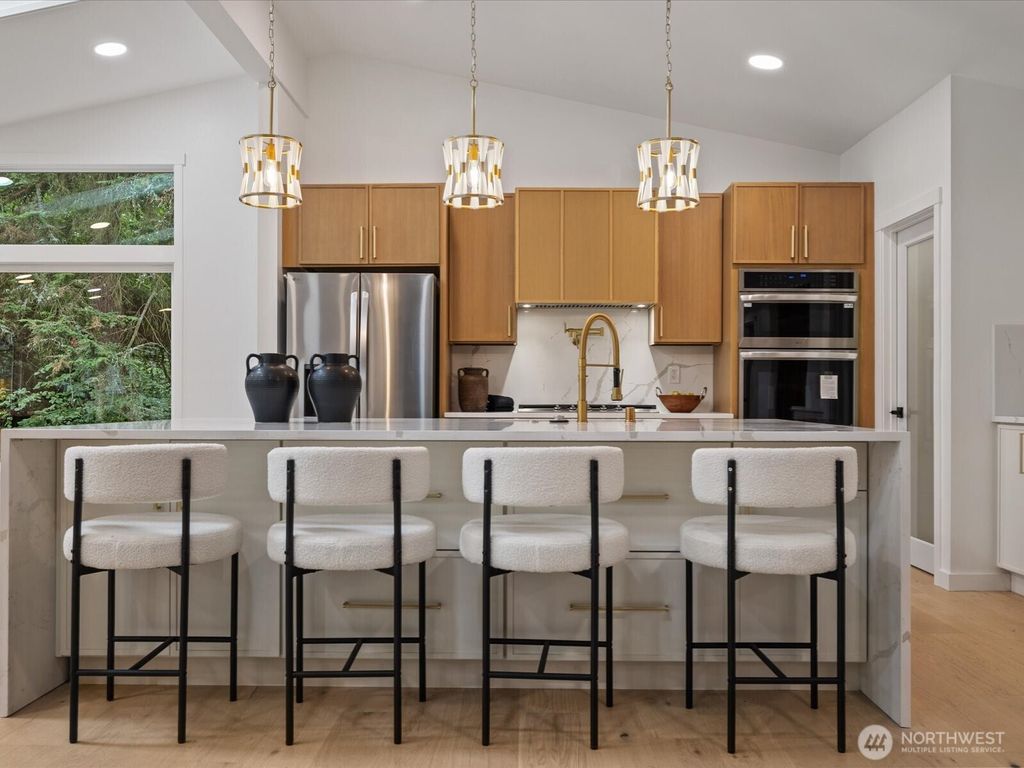 Photo of 14244 NE 80th Place, Redmond, WA 98052 (MLS # 2434136)