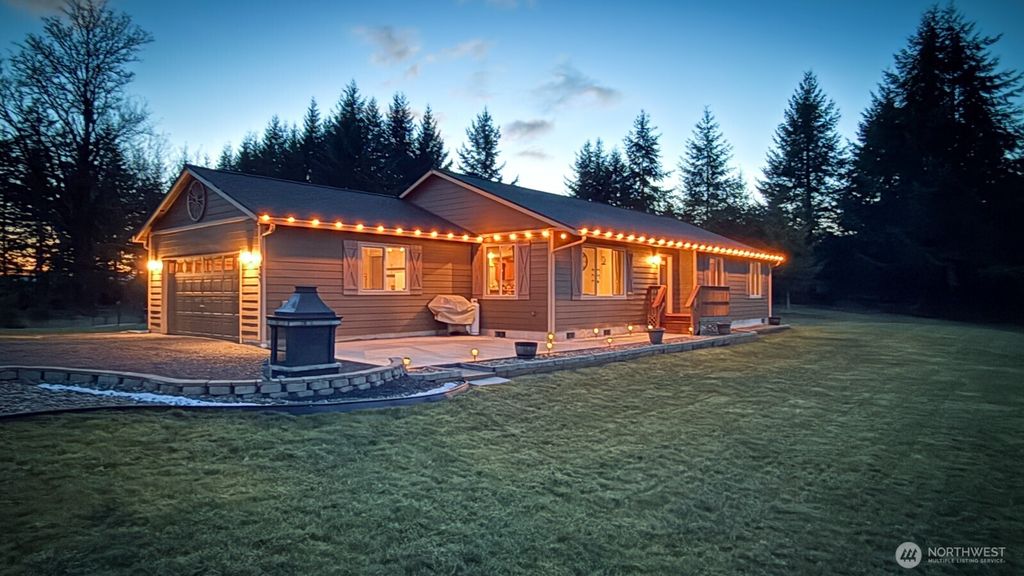 Photo of 349 Hale Road W, Winlock, WA 98596 (MLS # 2488510)