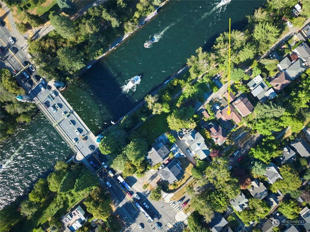 Photo of 2122 E Shelby Street, Seattle, WA 98112 (MLS # 2001511)