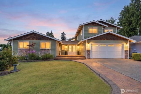Photo of 20611 6th Place W, Lynnwood, WA 98036 (MLS # 2554596)