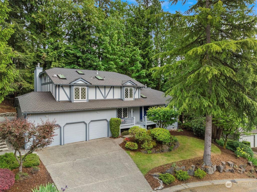 Photo of 5824 146th Avenue SE, Bellevue, WA 98006 (MLS # 2240372)