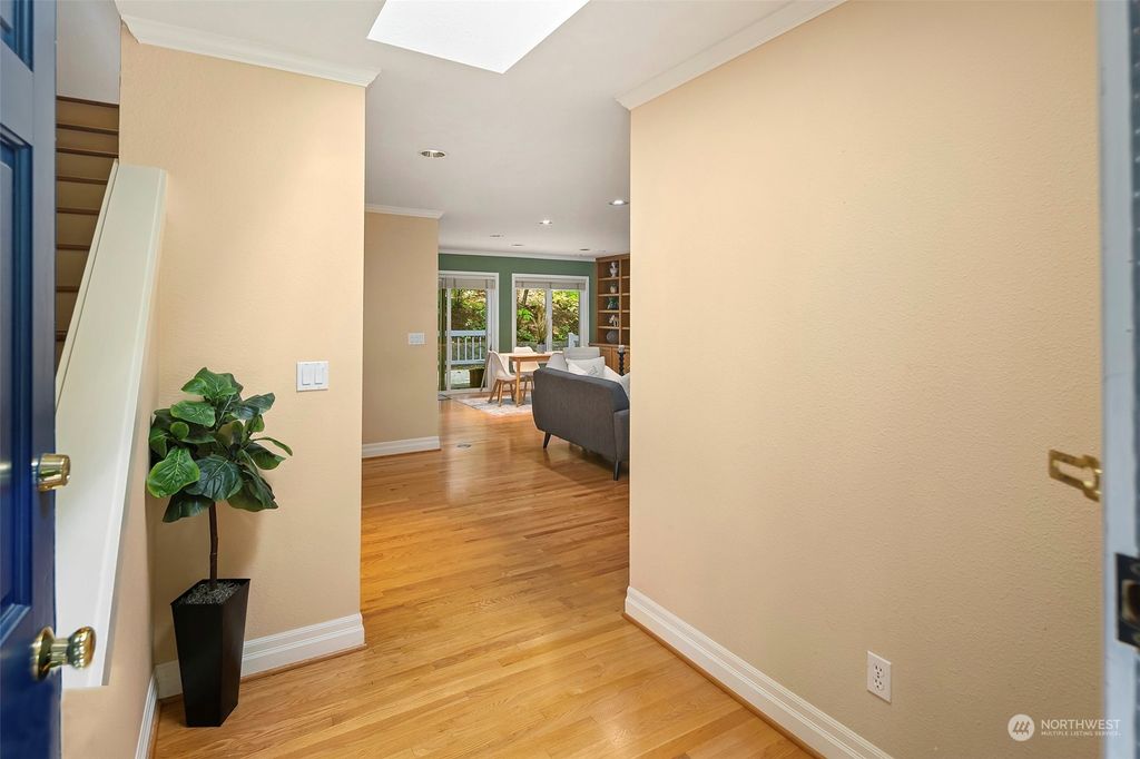 Photo of 5824 146th Avenue SE, Bellevue, WA 98006 (MLS # 2240372)