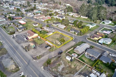 Photo of 1311 Washington Avenue S, Long Beach, WA 98631 (MLS # 2032699)