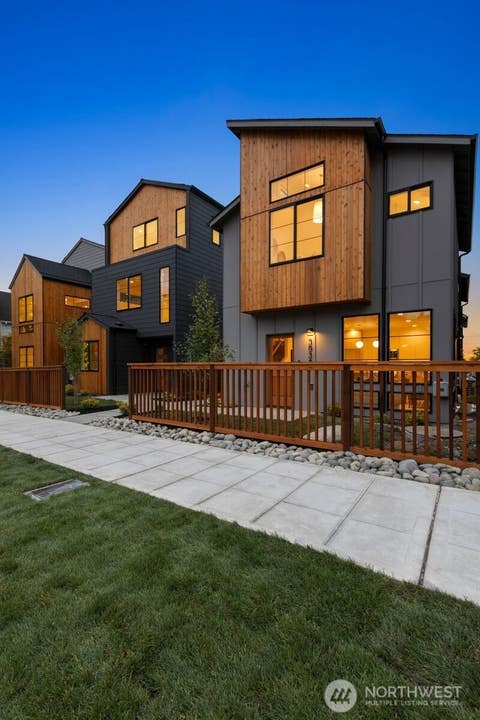 Photo of 3936 B S Angeline Street, Seattle, WA 98118 (MLS # 2551535)