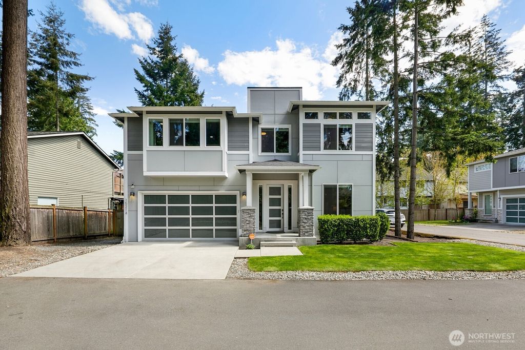 Photo of 15214 Dayton Avenue N, Shoreline, WA 98133 (MLS # 2371004)