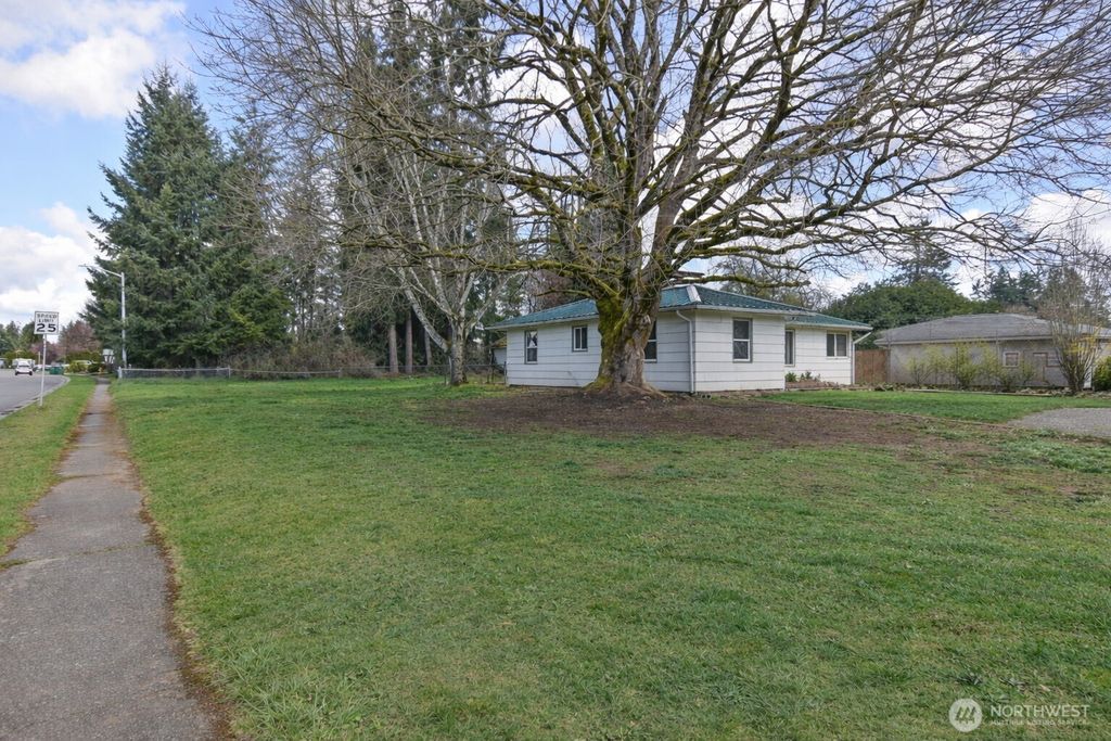 Photo of 5927 88th Street NE, Marysville, WA 98270 (MLS # 2498876)