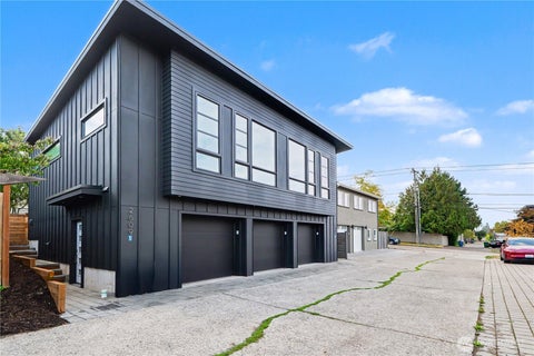 Photo of 2609 31st Avenue W #B, Seattle, WA 98199 (MLS # 2584632)