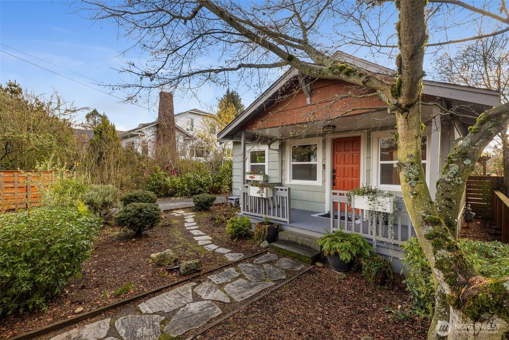 Photo of 335 N 104th Street, Seattle, WA 98133 (MLS # 2458898)