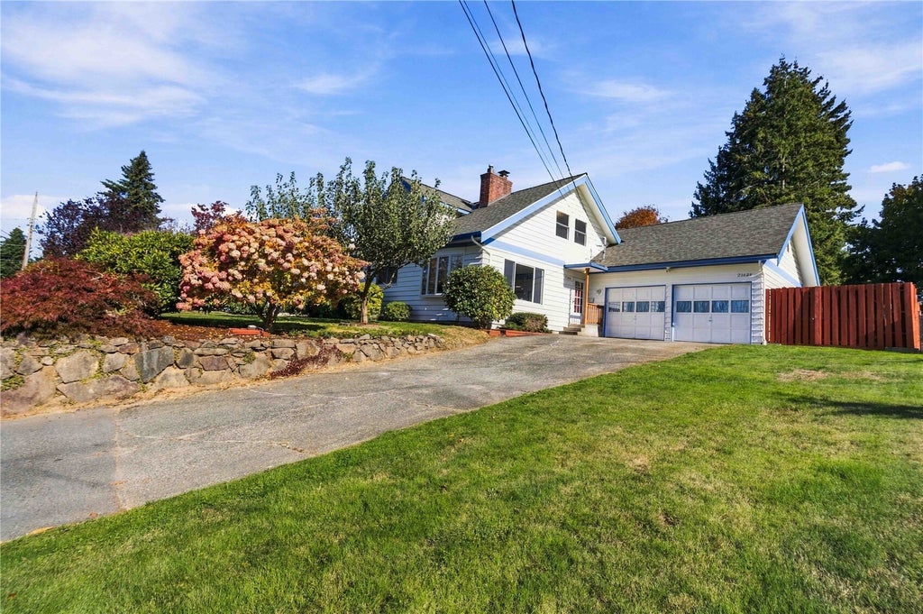 Photo of 21628 105th Place SE, Kent, WA 98031 (MLS # 2595706)