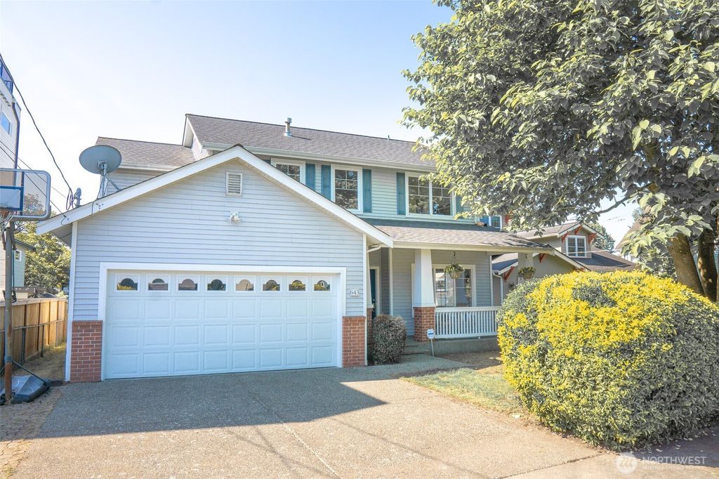 Photo of 643 NW 77th Street, Seattle, WA 98117 (MLS # 2388115)