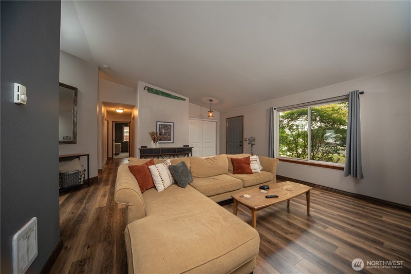 200 E Kristen Avenue