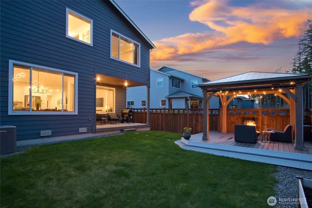 Photo of 33138 SE Stevens Street, Black Diamond, WA 98010 (MLS # 2354474)