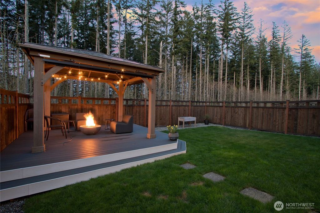 Photo of 33138 SE Stevens Street, Black Diamond, WA 98010 (MLS # 2354474)