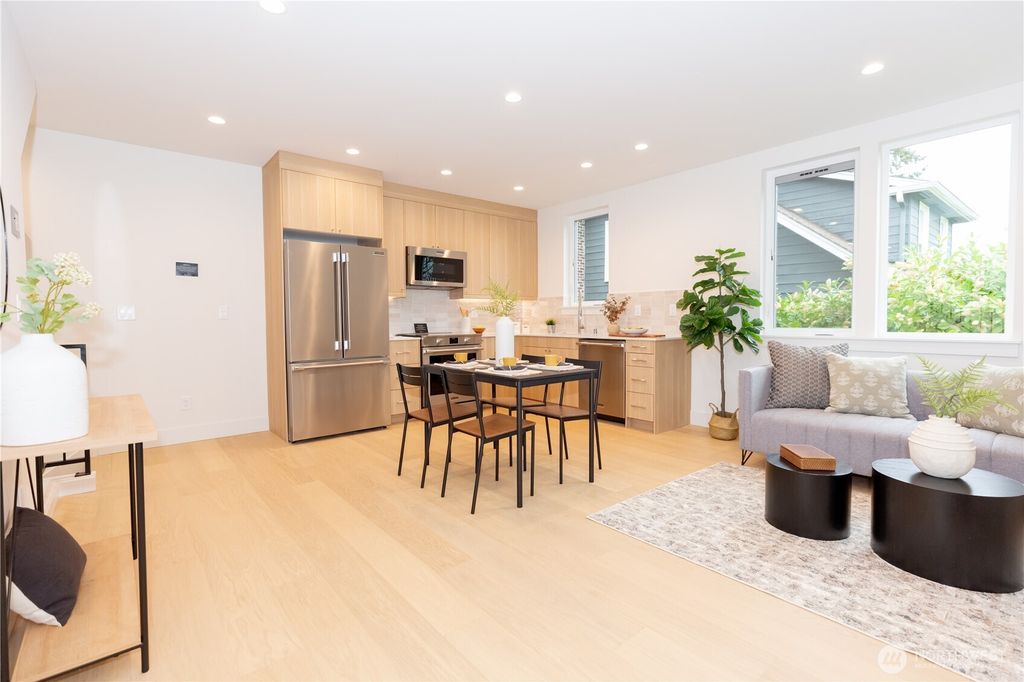 Photo of 1530 25th Ave Ave #B, Seattle, WA 98122 (MLS # 2497740)