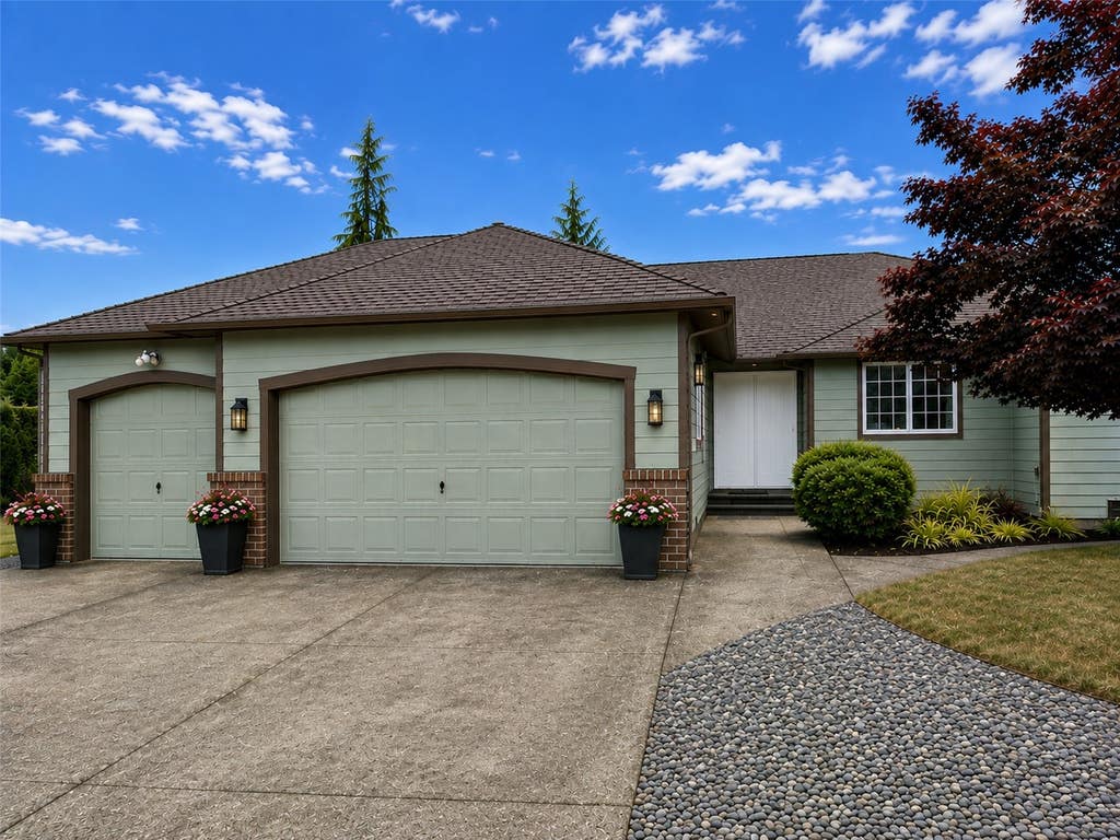 Photo of 11428 128th Drive NE, Lake Stevens, WA 98258 (MLS # 2556301)