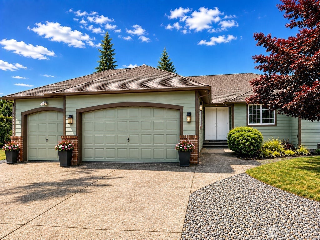 Photo of 11428 128th Drive NE, Lake Stevens, WA 98258 (MLS # 2556301)