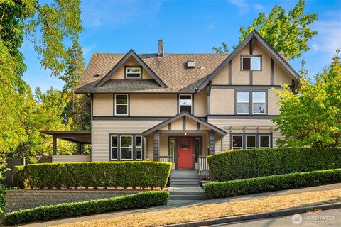 Photo of 2215 E Aloha Street, Seattle, WA 98112 (MLS # 2577038)