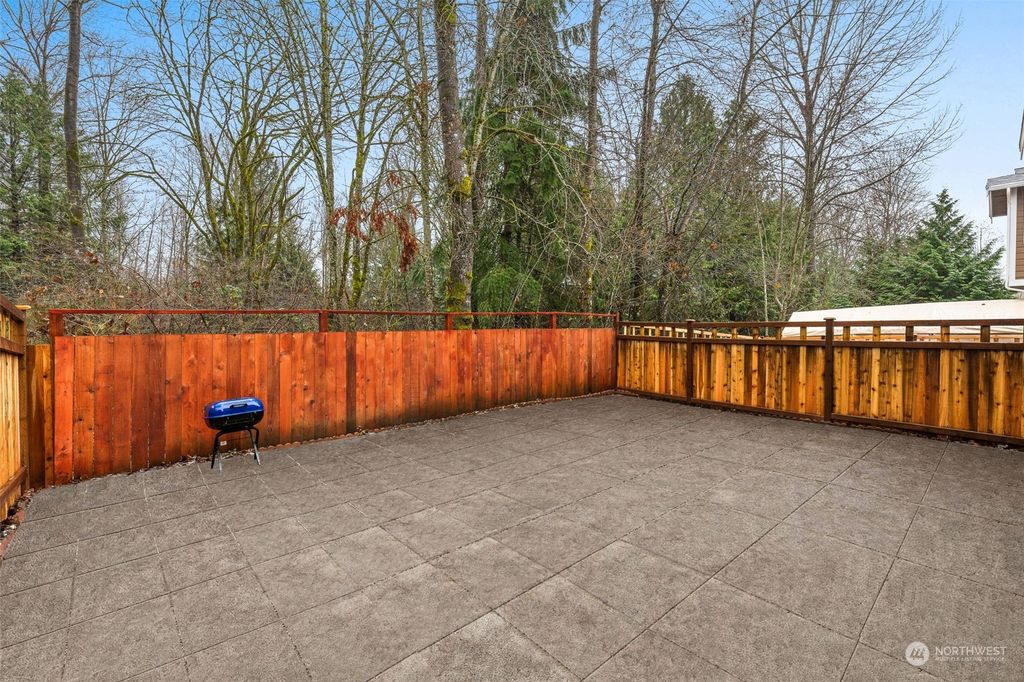 listing image 9368201351624222178