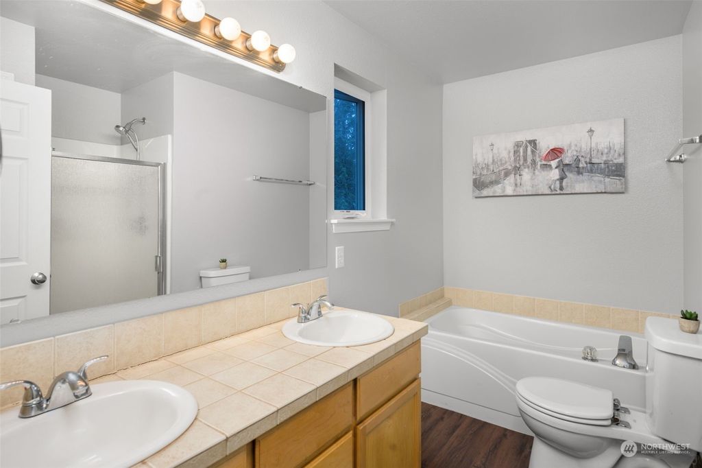 listing image 9366006753096627345