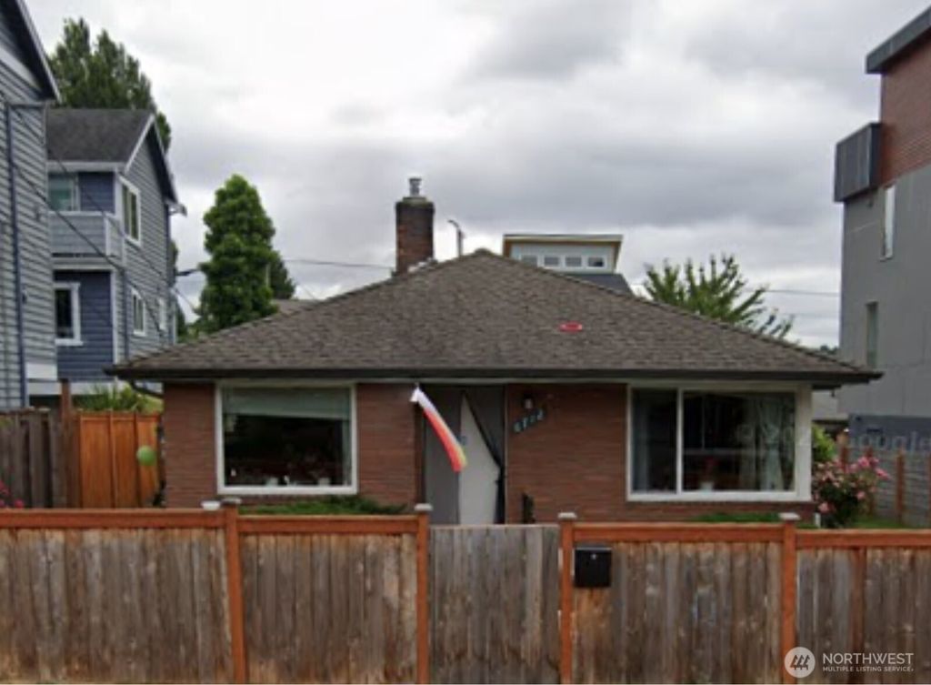 Photo of 6712 14th Avenue NW, Seattle, WA 98117 (MLS # 2443350)