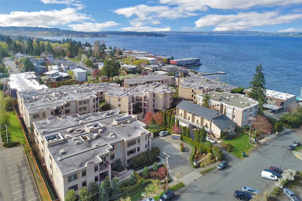 Photo of 221 5th Avenue S #E-103, Kirkland, WA 98033 (MLS # 1914645)