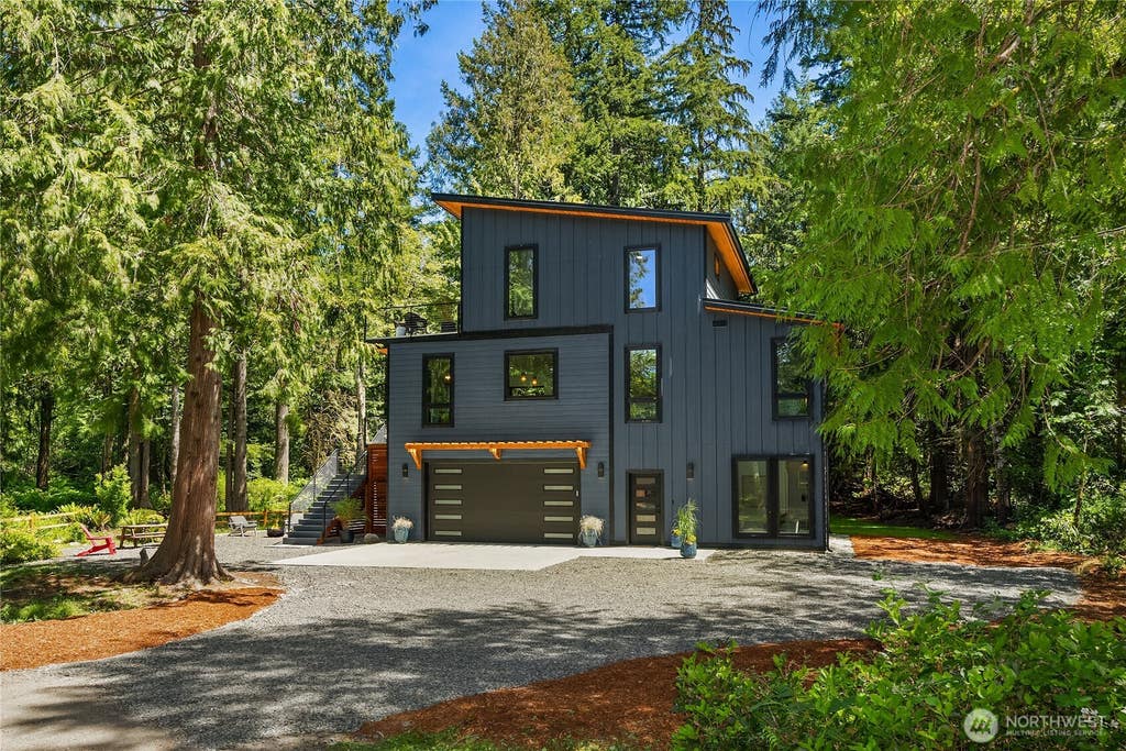 Photo of 10399 NE Pine Way, Bainbridge Island, WA 98110 (MLS # 2570492)