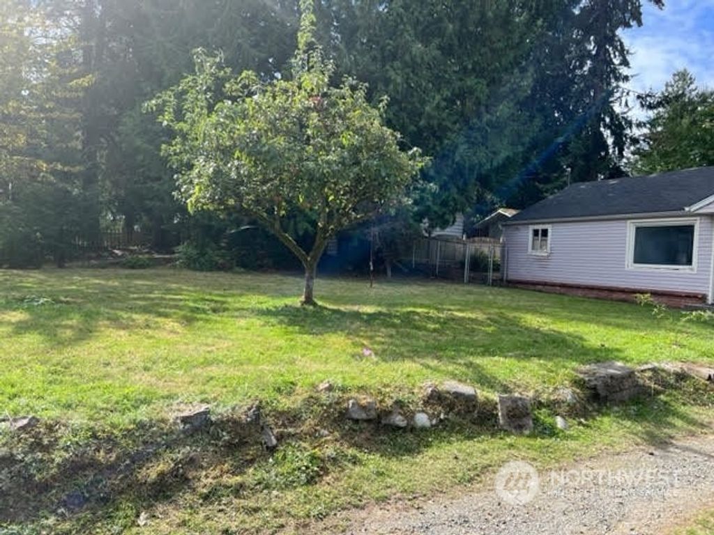 Photo of 18061 3rd Avenue NE, Shoreline, WA 98155 (MLS # 2287274)