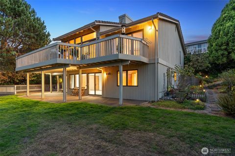 Photo of 1928 Dumas Circle NE, Tacoma, WA 98422 (MLS # 2435121)