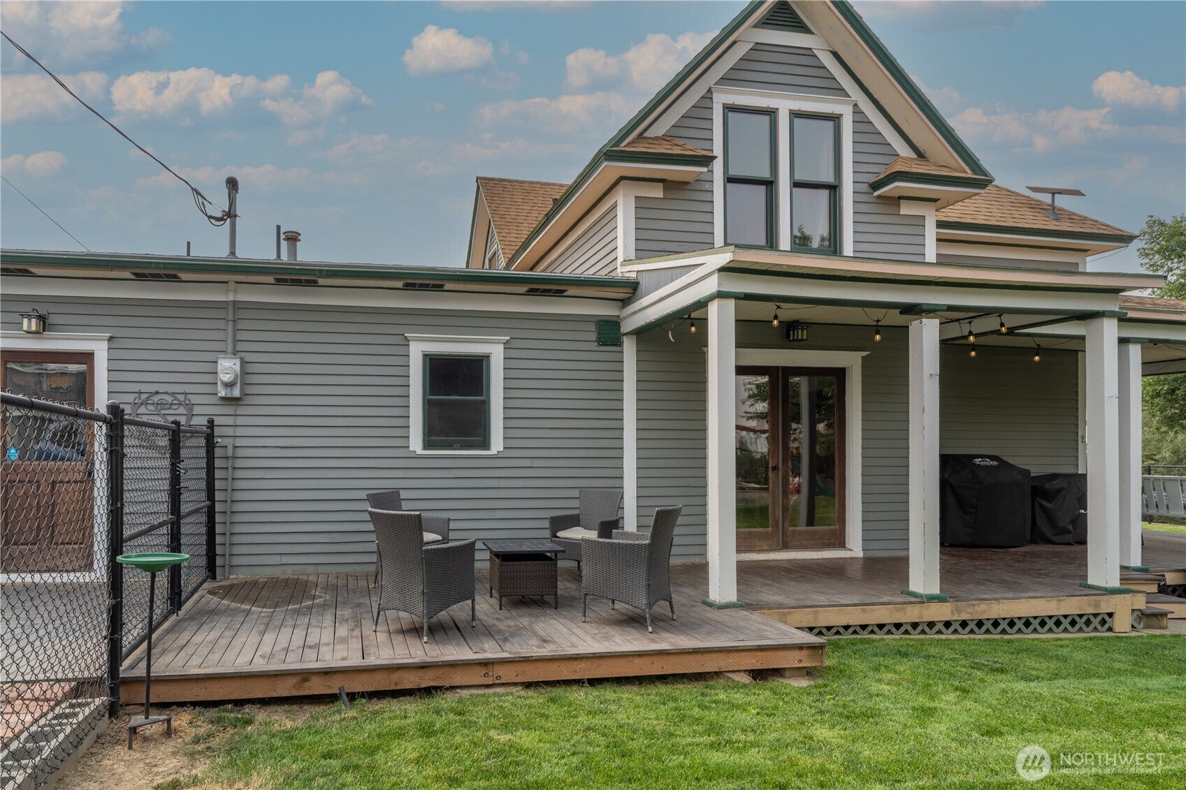 407 W 4th Avenue