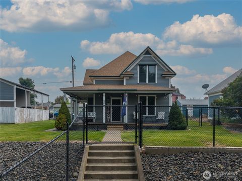 Photo of 407 W 4th Avenue, Ritzville, WA 99169 (MLS # 2431178)