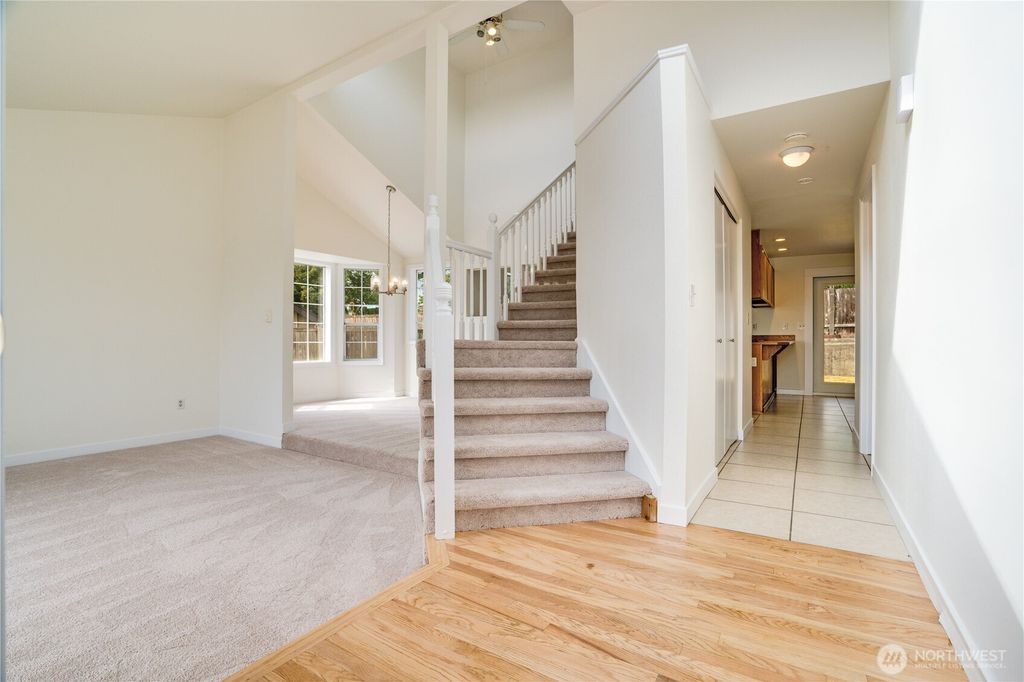 Photo of 32351 20th Place SW, Federal Way, WA 98023 (MLS # 2417479)