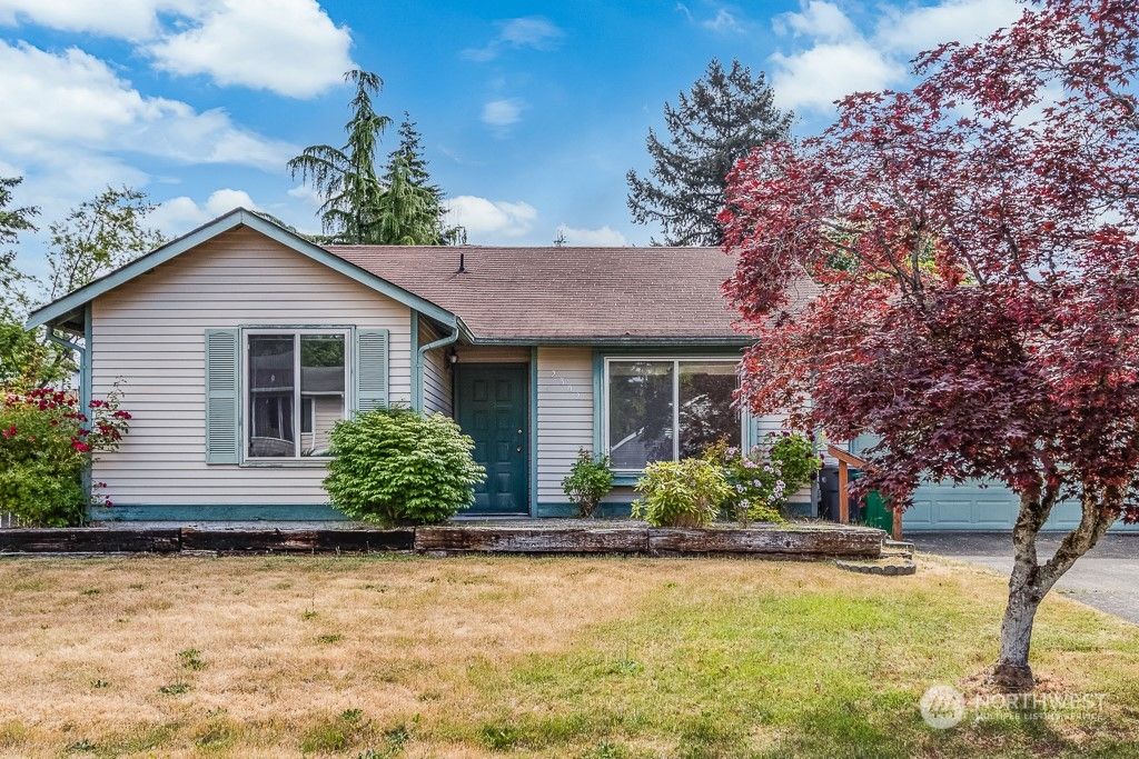 Photo of 2302 Blaine Avenue NE, Renton, WA 98056 (MLS # 2076455)