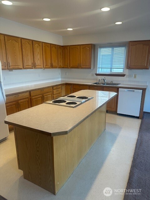 1300 W Marina Drive 16