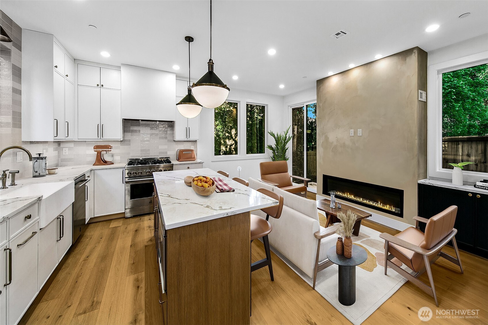 Kirkland, Washington 98033, United States, 2 Bedrooms Bedrooms, ,2 BathroomsBathrooms,Residential,Active,119954