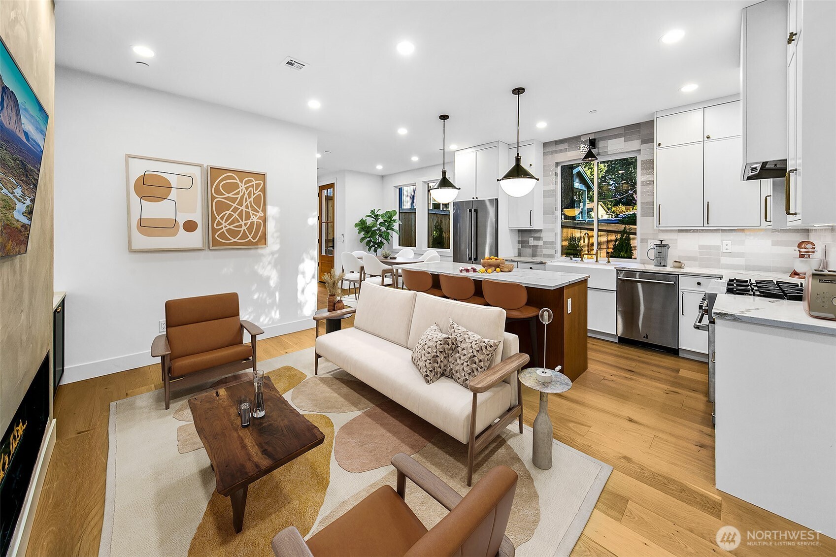 Kirkland, Washington 98033, United States, 2 Bedrooms Bedrooms, ,2 BathroomsBathrooms,Residential,Active,119954