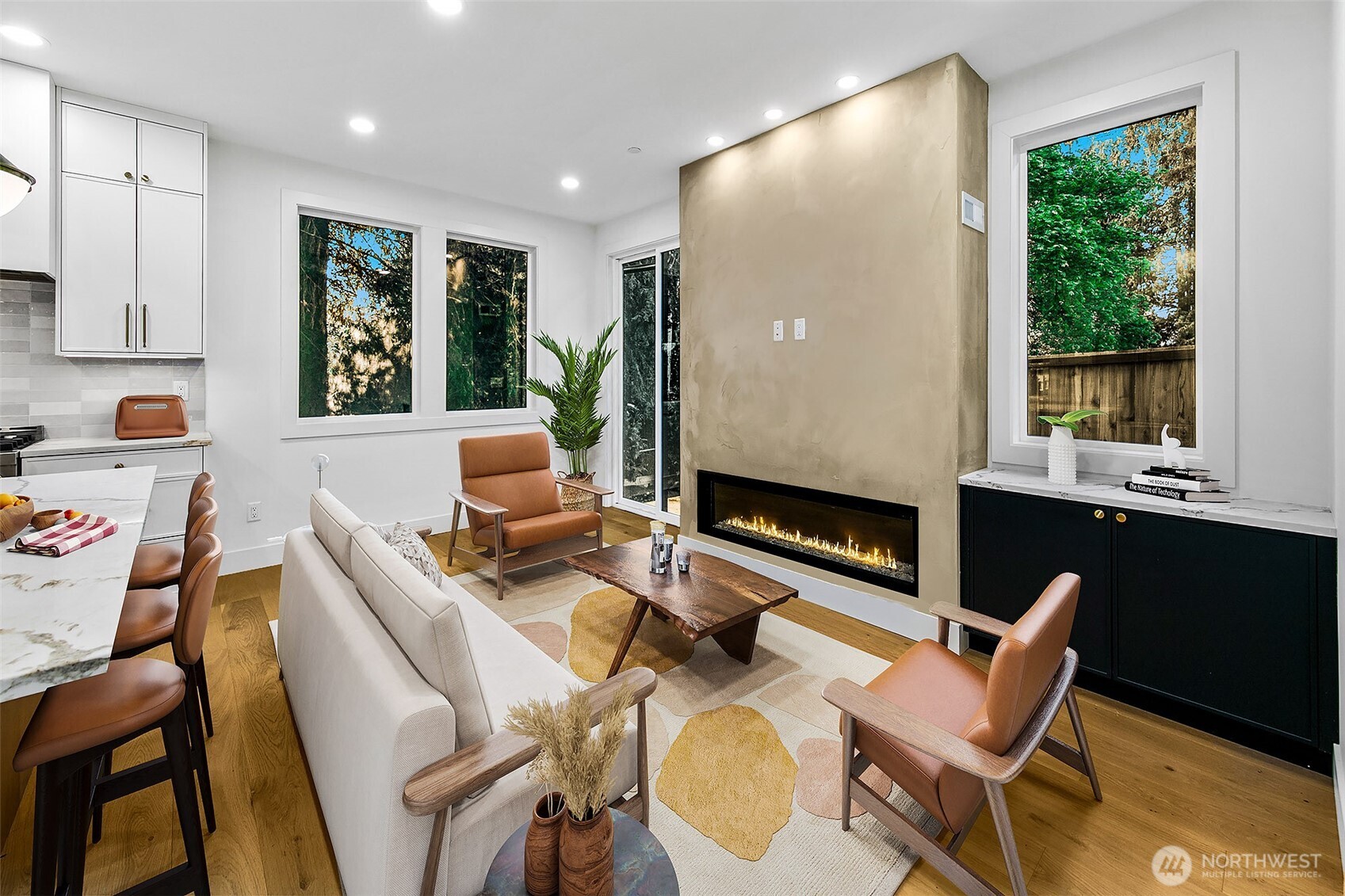 Kirkland, Washington 98033, United States, 2 Bedrooms Bedrooms, ,2 BathroomsBathrooms,Residential,Active,119954