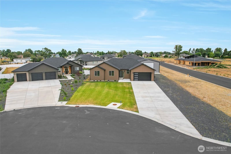 6425 Road 2.15 NE