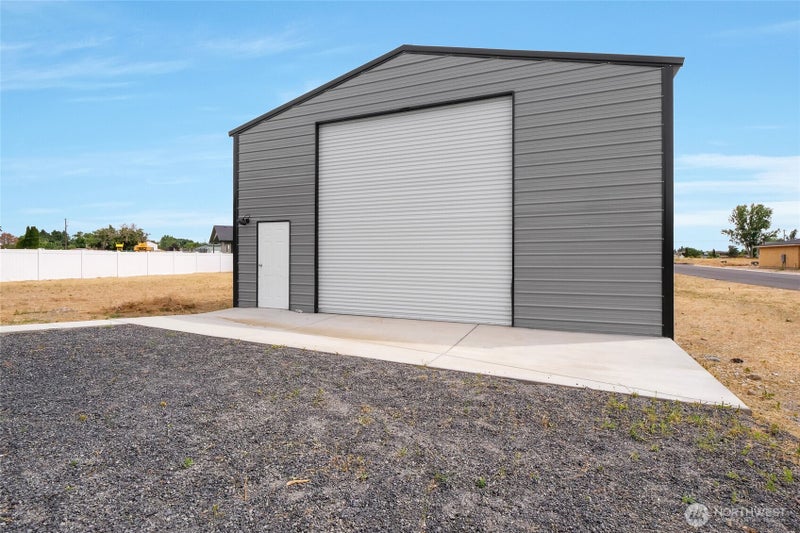 6425 Road 2.15 NE
