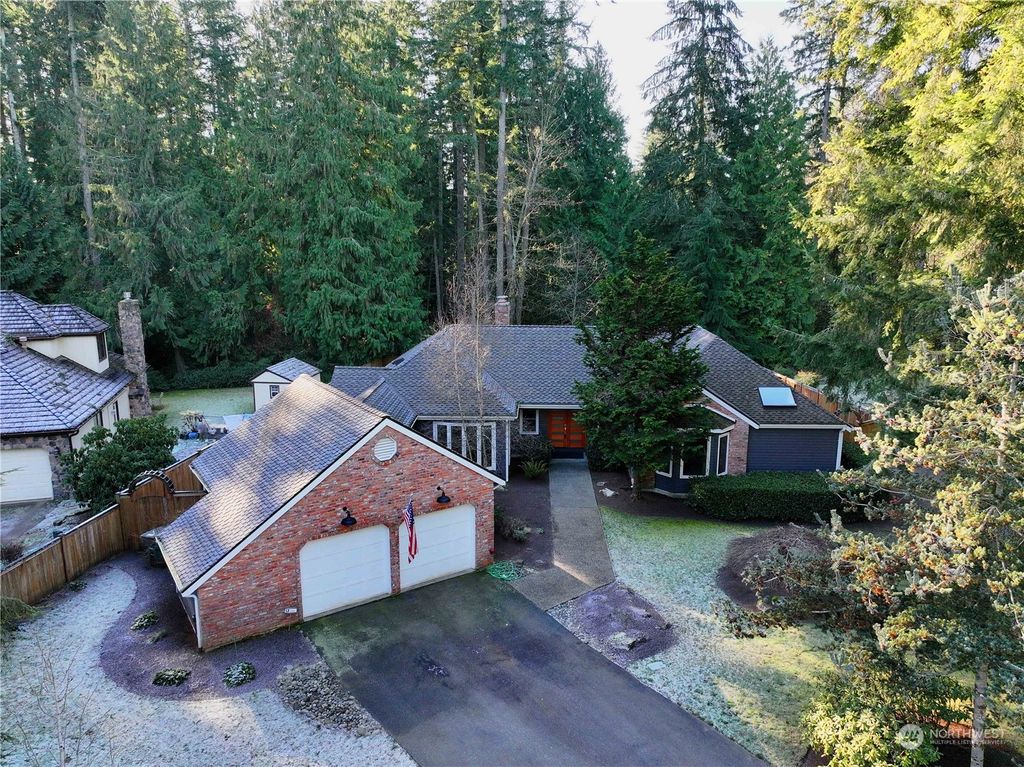 Photo of 24215 NE 7th Place, Sammamish, WA 98074 (MLS # 2324314)