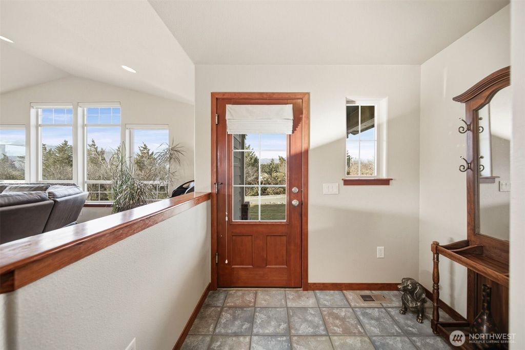 Photo of 23 Makenna Lane, East Wenatchee, WA 98802 (MLS # 2474595)