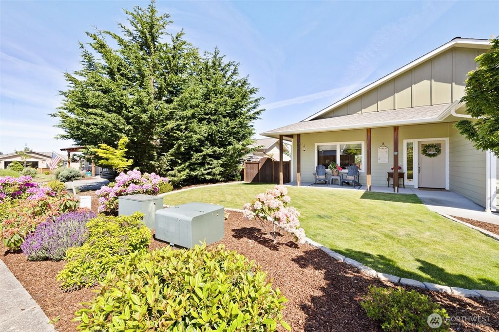 Photo of 1325 Eckard Avenue, Port Angeles, WA 98362 (MLS # 2527380)
