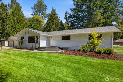 Photo of 22710 253rd Avenue SE, Maple Valley, WA 98038 (MLS # 2573818)