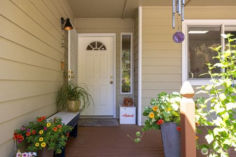 Photo of 1342 Whatcom St ST, Bellingham, WA 98229 (MLS # 2556118)